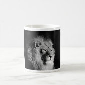 Mug Photo noire et blanche de lion (Centre)