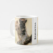 Mug Photo personnalisé de lionceau grimpant à un arbre (Devant gauche)