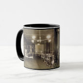 Mug Photo-Pompiers historiques du cru Ca 1918 dans les (Devant gauche)