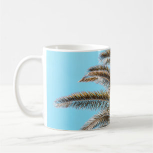 Mug Photographie en angle bas d'un palmier vert sous u