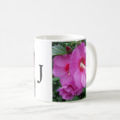 Mug Photographie florale rose monogramme (Devant droit)