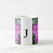 Mug Photographie florale rose monogramme (Centre)