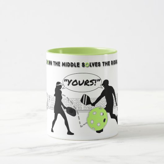 Mug Pickleball : Au milieu résout l'énigme (Centre)