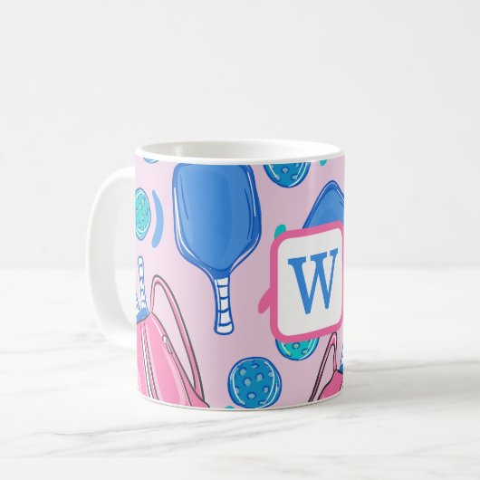 Mug Pickleball Paddle et Balls Pink Preppy initial (Devant gauche)