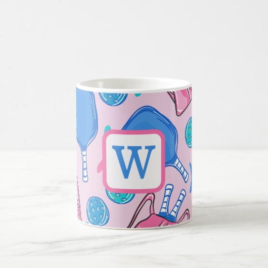 Mug Pickleball Paddle et Balls Pink Preppy initial (Centre)