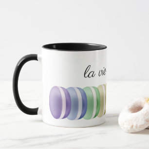 Mug Pile colorée de macarons sucrés : la vie est bel