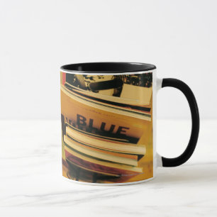 Mug Pile de livres et de magazines