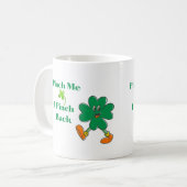 Mug Pinch Me, I Pinch Back with a Walking Clover (Devant gauche)