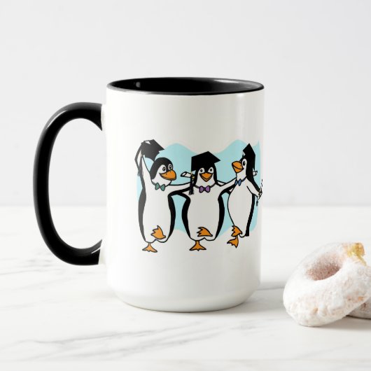 Mug Pingouins mignons de la production de caricatures (Avec donut)