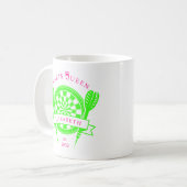 Mug Pink Green Nom personnalisé fléchettes Queen Coffe (Devant gauche)