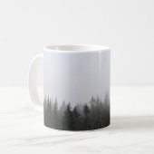 MUG PINS VERTS SOUS LE CIEL BLANC (Devant gauche)