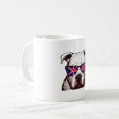 Mug Pitbull portant des lunettes de soleil Union Jack (Devant gauche)