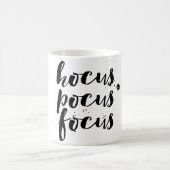 Mug PixDezines Hocus/Pocus/Focus (Centre)