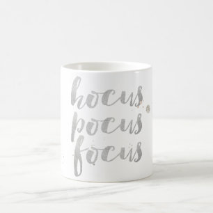 Mug PixDezines Hocus/Pocus/Focus