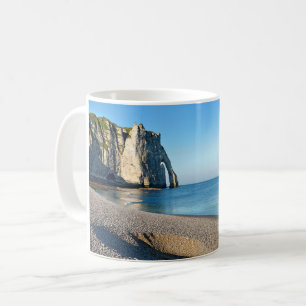 Mug Plage de galets et falaise d'Etretat en France Pos