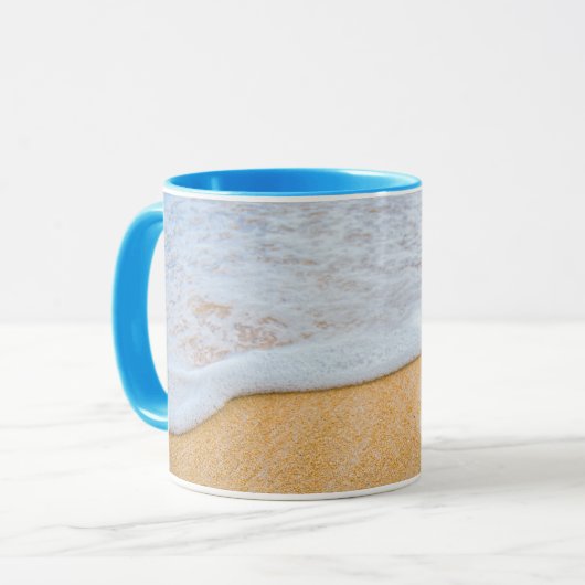 Mug Plage de sable avec Surf en mousse (Devant gauche)