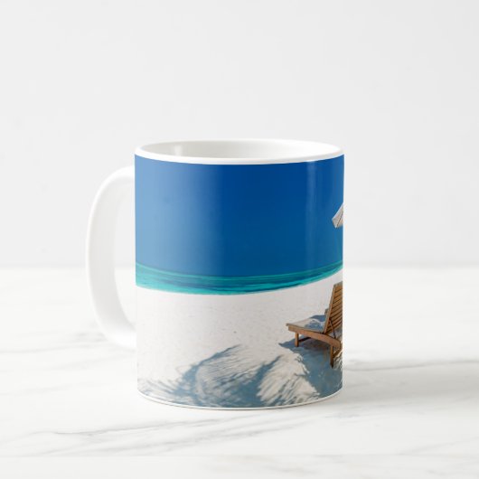 Mug Plages tropicales | Plage de chaises longues Bora (Devant gauche)