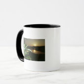 Mug Plan rapproché de papillon sur la feuille au (Devant gauche)