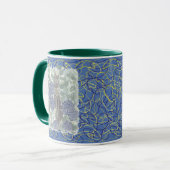 Mug Plat Au Milieu Des Fleurs D'Hydrangée (Devant gauche)