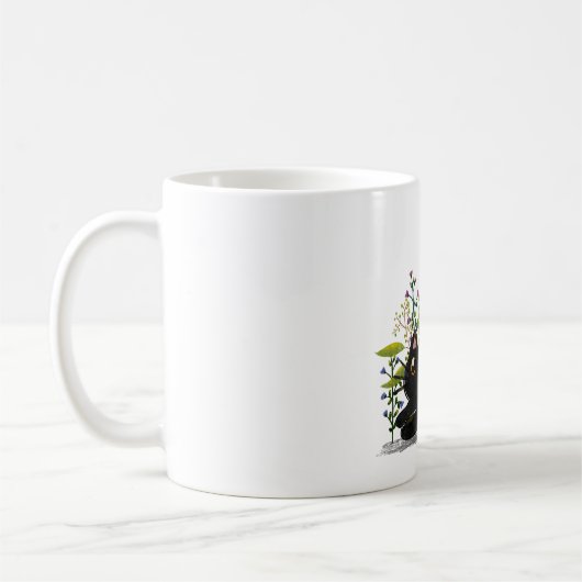 Mug Playful Black Cat with Flowers – Cute Botanical (Gauche)