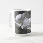 MUG "PLUIE SUR LES ORCHIDES BLANCS" (Devant gauche)