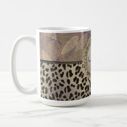 Mug Plumes chic avec Monogramme Empreinte de léopard (Gauche)