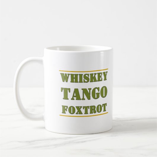 Mug Plus dur que d'aimer un soldat - Épouse militaire (Gauche)