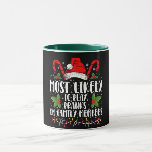 Mug Plus susceptible de faire des farces aux membres d (Centre)