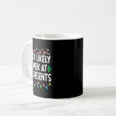 Mug Plus susceptible de jeter un coup d'œil aux chauss (Devant gauche)
