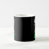 Mug Plus susceptible d'être pris pour un elfe drôle de (Centre)