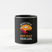Mug Poison d'Equestrian | Never Give Up Until Reach (Centre)