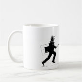 Mug Police et Granny (Gauche)