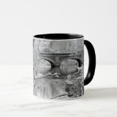 Mug Pont de voûte au-dessus de rivière congelée en (Devant droit)