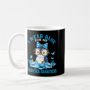 Mug Portez du bleu pour les fleurs de pingouin mignon 