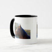 Mug Portrait de cheval brun le jour froid (Devant gauche)