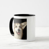 Mug Portrait de corgi noir, brun et blanc (Devant gauche)