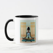 Mug Portrait de jeune femme faisant le yoga (Gauche)