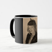 Mug Portrait d'un beau modèle (Devant gauche)