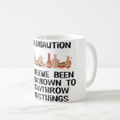 Mug Poterie drôle jeter des choses pour l'artiste en c (Devant droit)