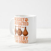 Mug Poterie - Facilement Distrait Par La Poterie Et Le (Devant gauche)