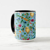 Mug Poulets et fleurs sauvages sur le bleu bébé (Devant gauche)