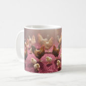Mug Poulets sur un fond rouge foncé (Devant gauche)