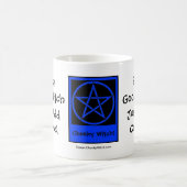 Mug Pour une bonne sorcière Ajouter café Café addicts (Centre)