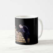 Mug Poutine joue aux échecs (Devant droit)