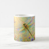 Mug Prairie iridescente de libellules avec papillon (Centre)