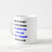 Mug praticien de médecine intégrative, génial (Devant gauche)