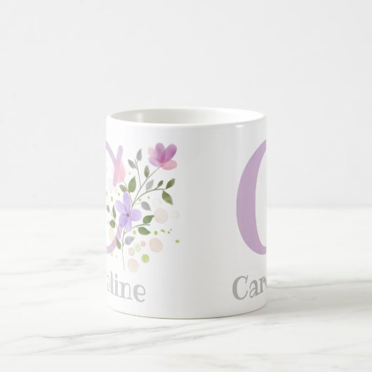Mug Premier nom initial Plus Caroline avec Fleurs (Centre)