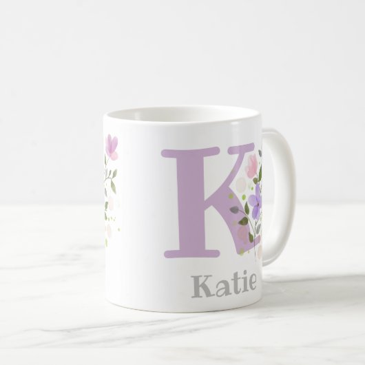 Mug Premier nom initial plus Katie avec fleurs (Devant droit)