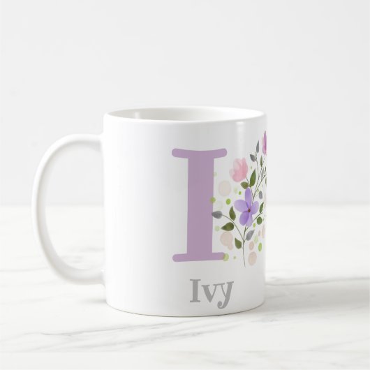 Mug Première initiale plus nom Ivy avec des fleurs (Gauche)