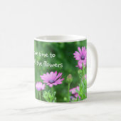 Mug Prenez du temps pour les marguerites pourpres (Devant droit)